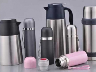 义乌收购库存劳保鞋工作鞋解放鞋回收 收购库存处理军靴回收