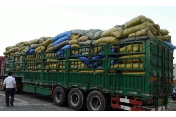 平湖回收男装回收女装价格点击查看